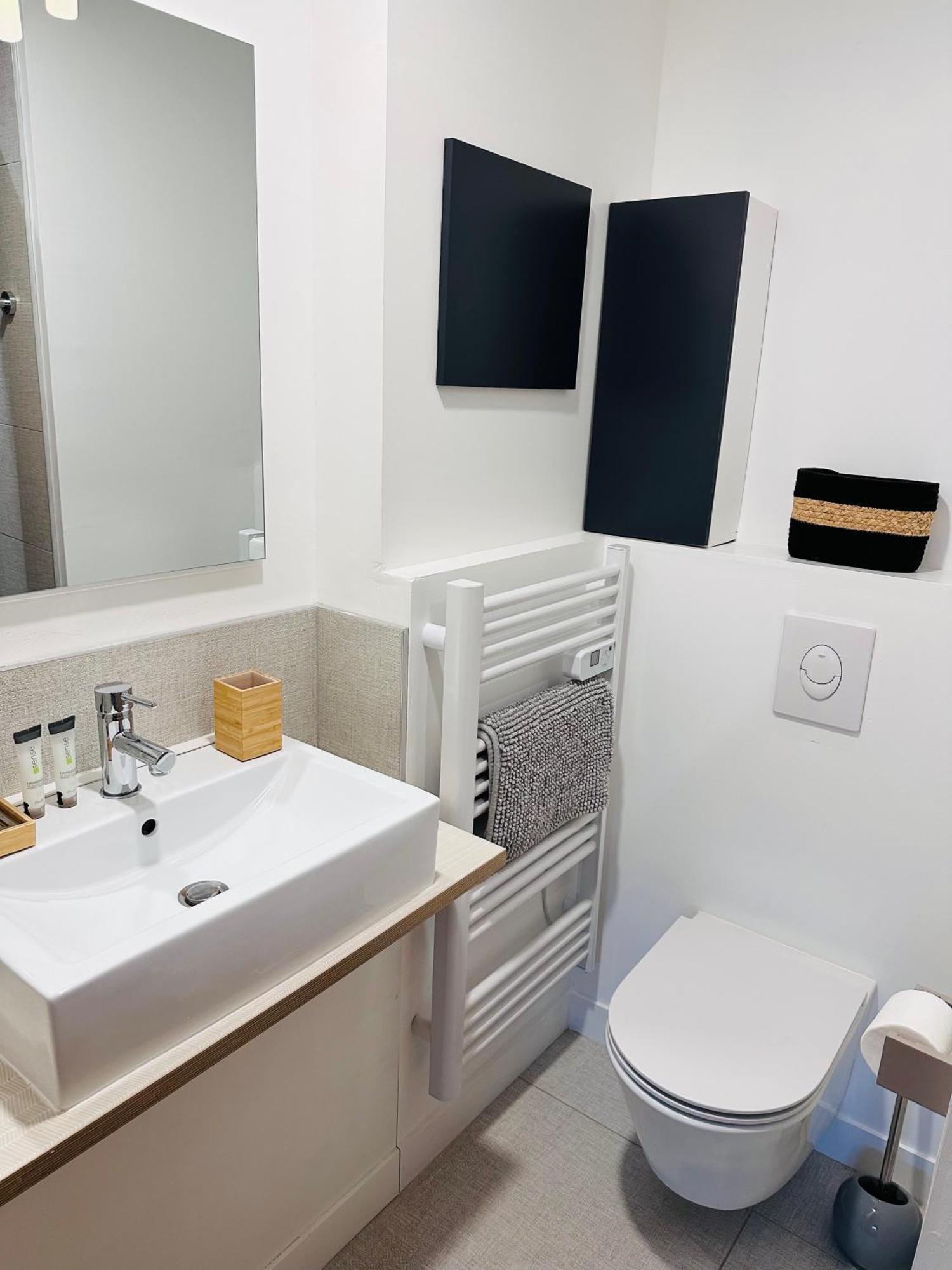 Appartements 3 Etoiles Terrasse Ou Patio Intra-Muros Aigues-Mortes Luaran gambar