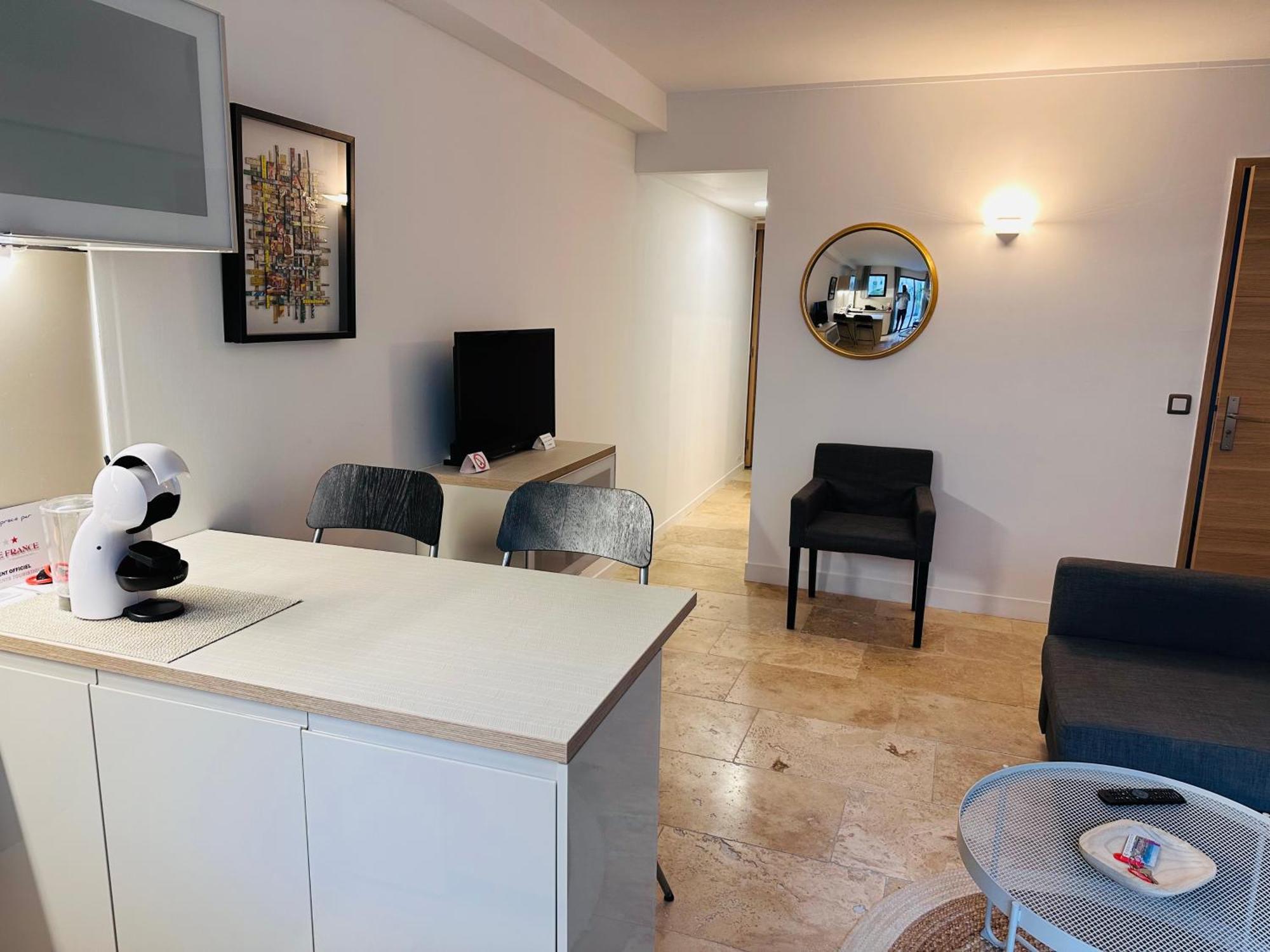 Appartements 3 Etoiles Terrasse Ou Patio Intra-Muros Aigues-Mortes Luaran gambar